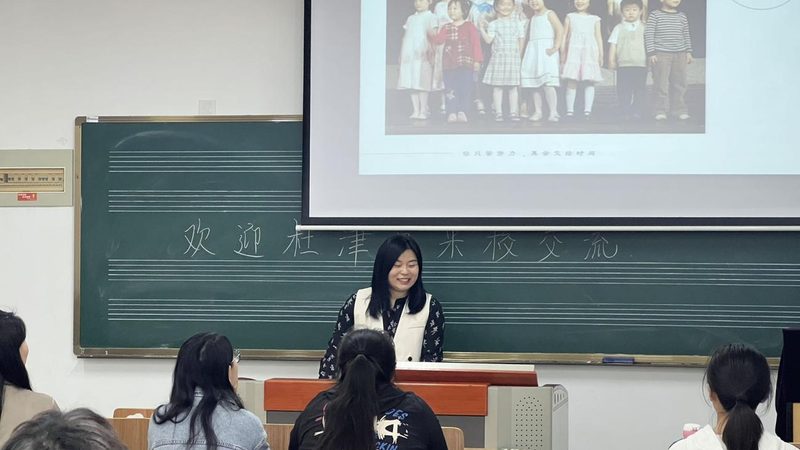 特种纸与烫金工艺：VI设计价格差异的核心秘密